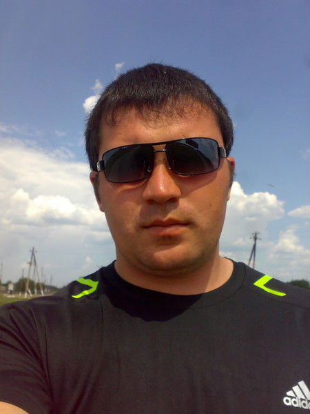 Евгений Лавров