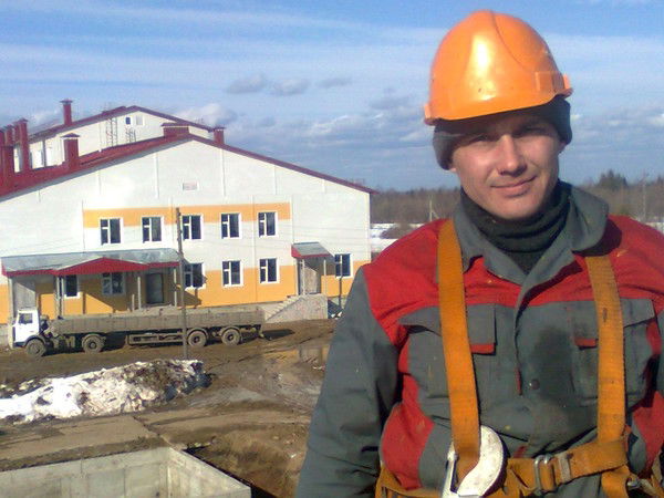 Сергей Тихонов