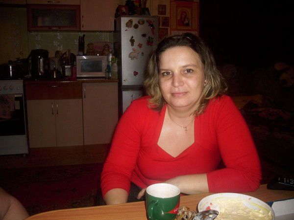 Елена Попова