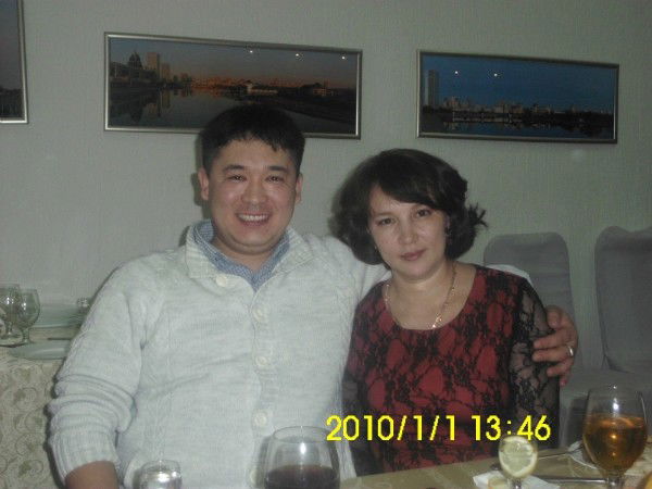 Лола Насырова