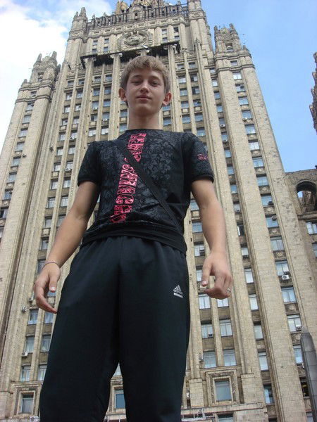 ?саня Анварбеков?