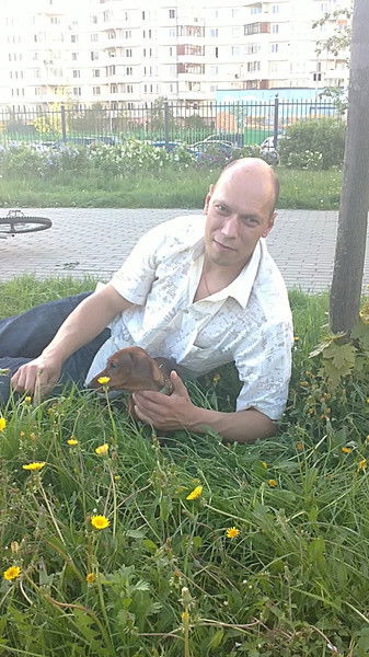 Максим Комолов