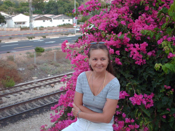 Илона Илона