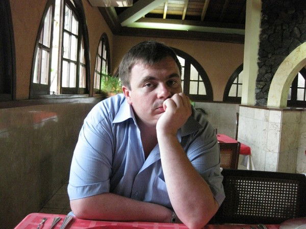 Роман Ларин