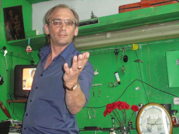 Александр Миков