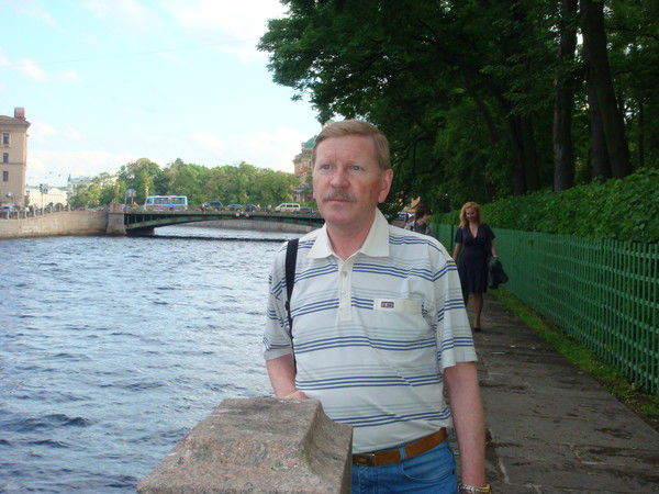 Александр Невежин