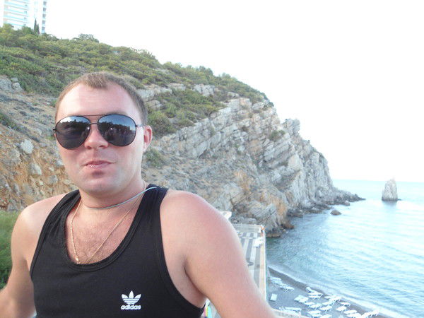 Андрей Коноваленко