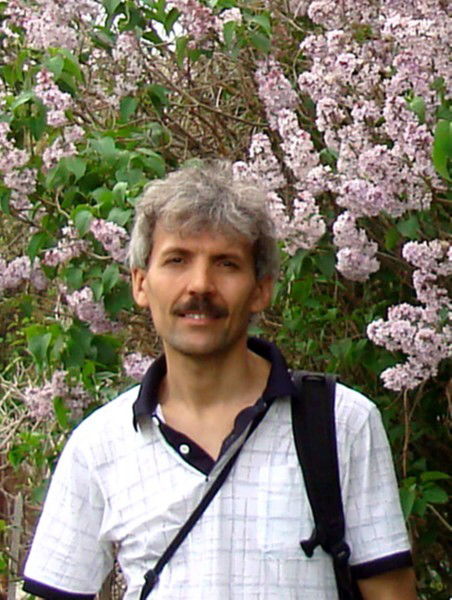 Александр Искаков