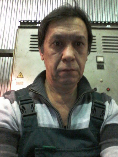 Эдуард Возева