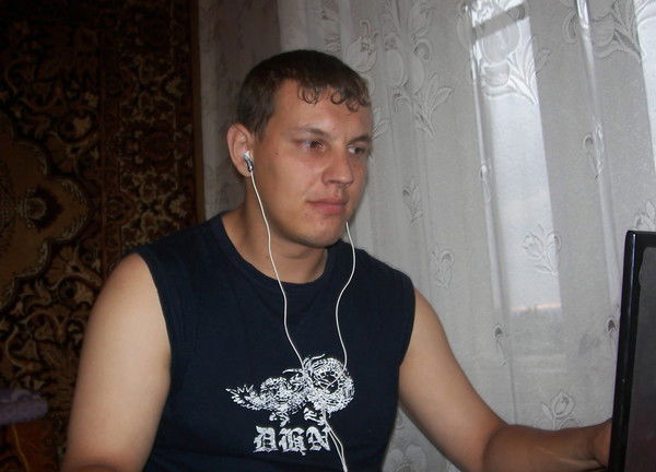 Анатолий Попов