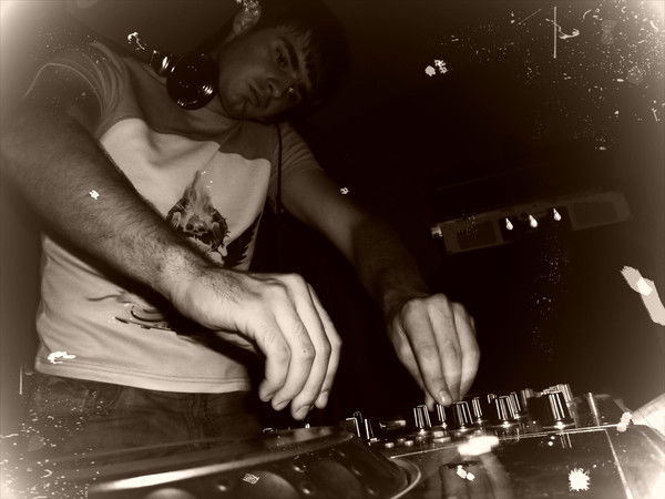 Андрей Исаев