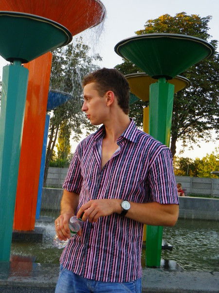 Стас Максименко