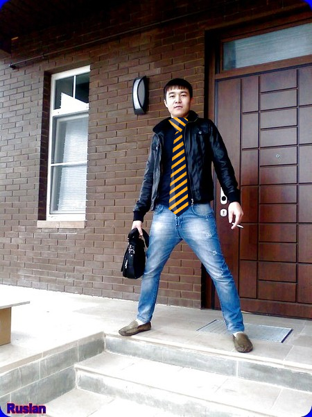 Руслан Рустамов