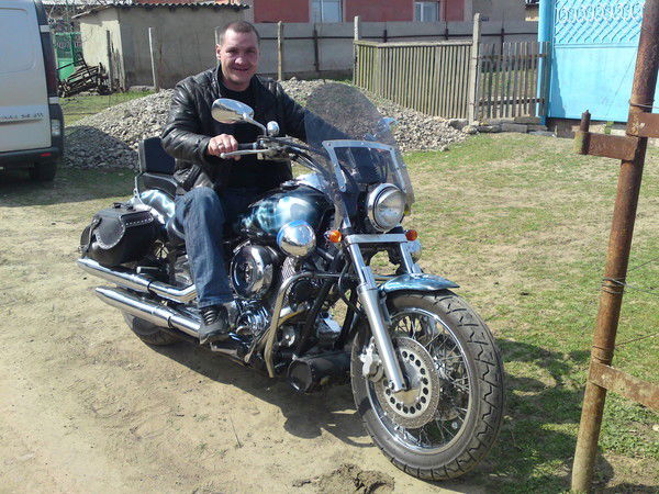 Иван Иванов