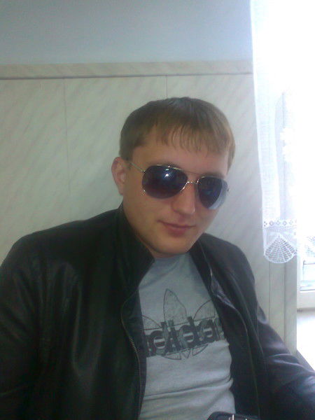 Юра Мельников