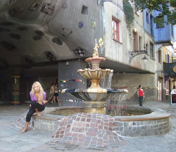 Элли Войтович