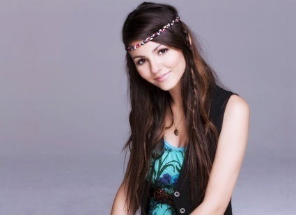 Айман Ахметжанова