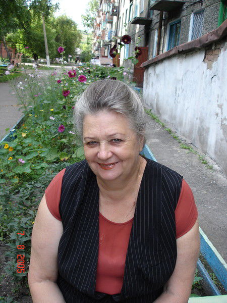 Алла Бурова