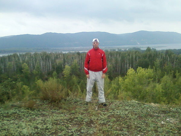 Александр Любимов