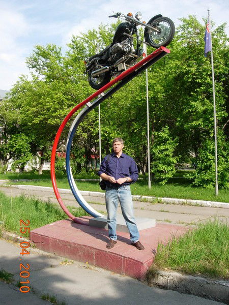 Олег Зайцевев