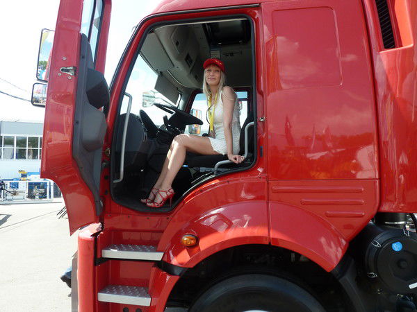 Олюшка Бузинина