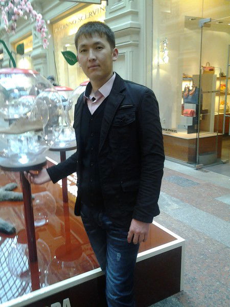 Эрлан Асанбеков