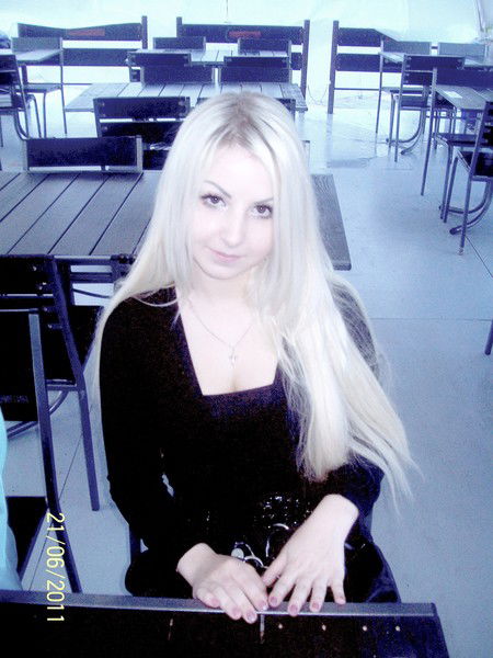 Юлия Латынникова