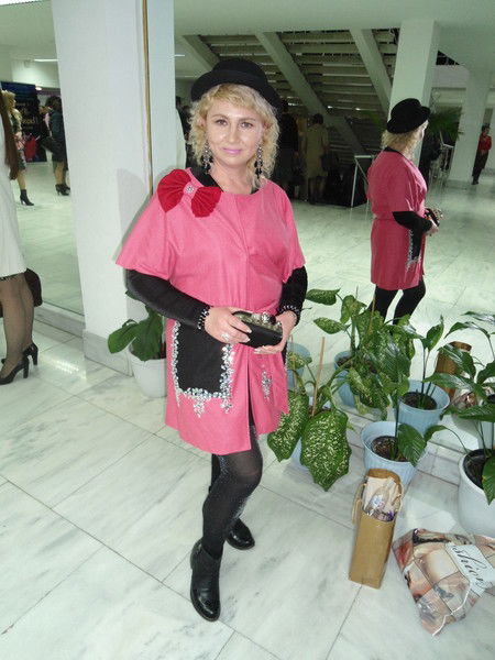 Елена Углова