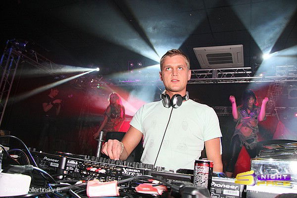 Дмитрий Костенко