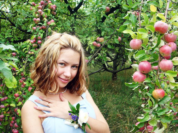 Лола Райкова