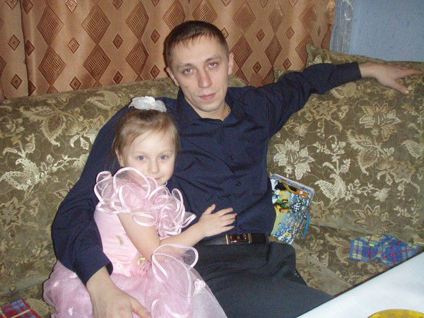 Александр Милов