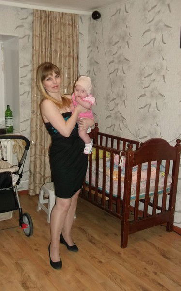 Лена Максимова