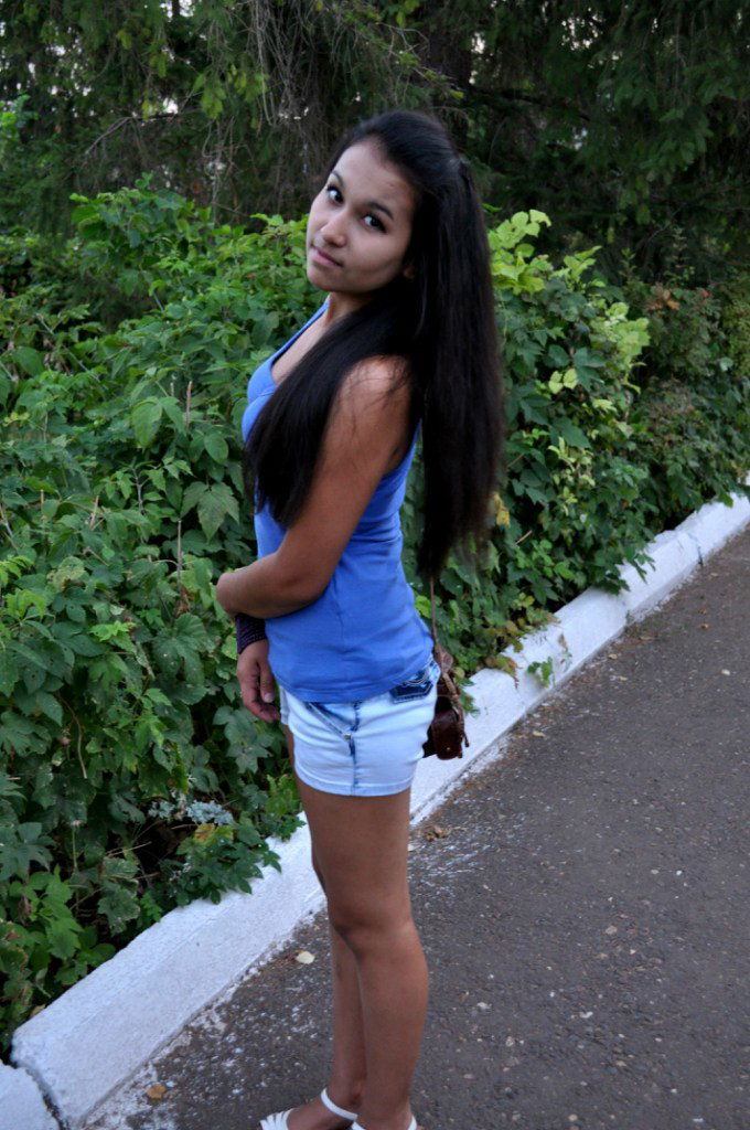 Лола Арасланова