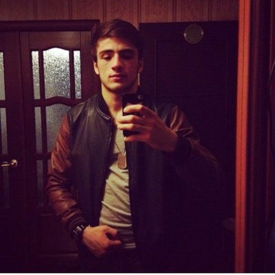 Ислам Курбанов