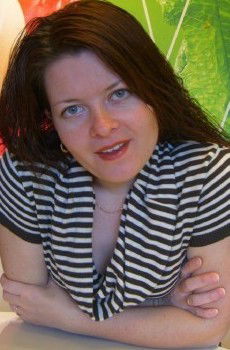 Анна Попова