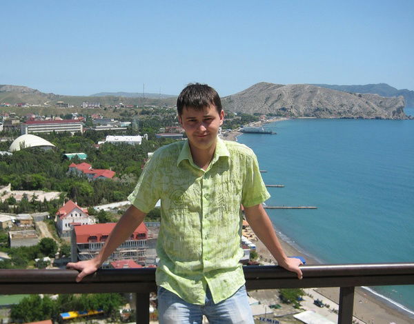 Олег Савельев