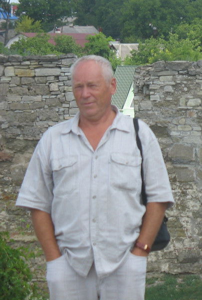 Анатолий Короленко