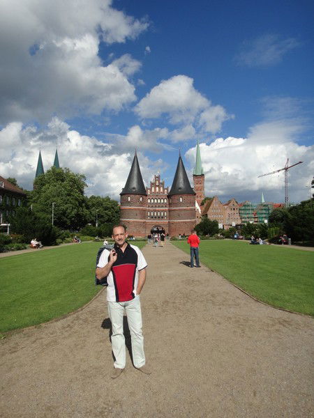 Сергей Максимов