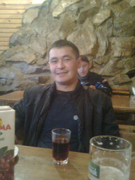 Дархан Омаров