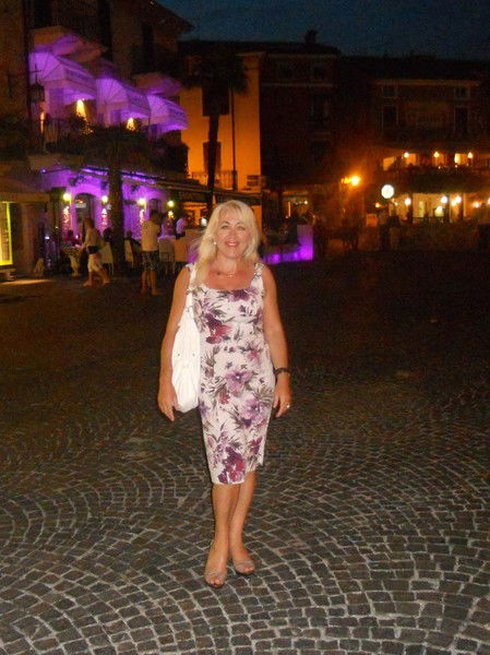 Oксана Шкробот