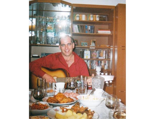 Евгений* *медведев