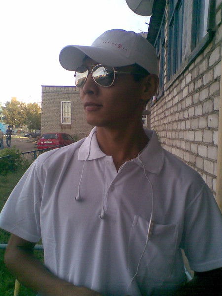 Арман Баженов