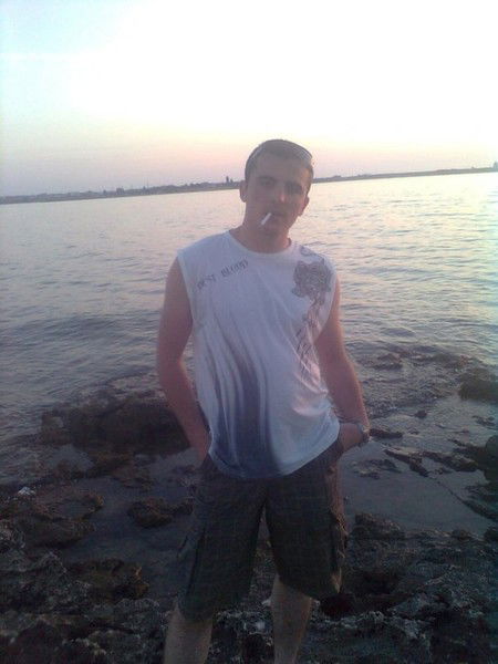 Андрей Попий