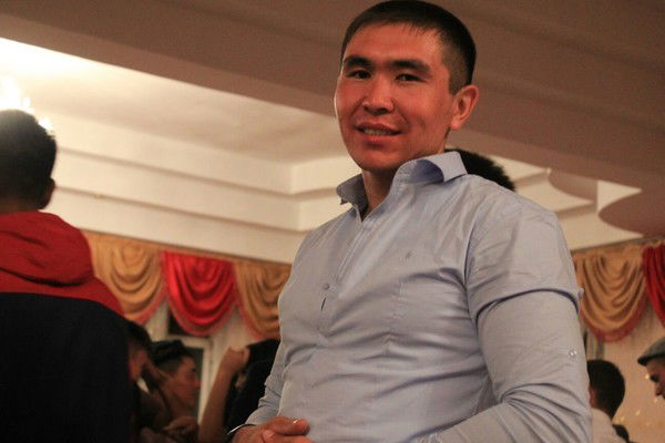 Женис Кенже