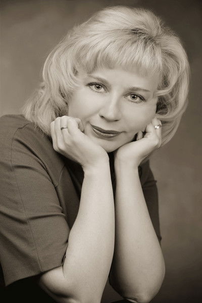 Елена Михайлова