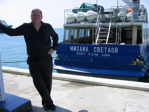 Юрий Комаров