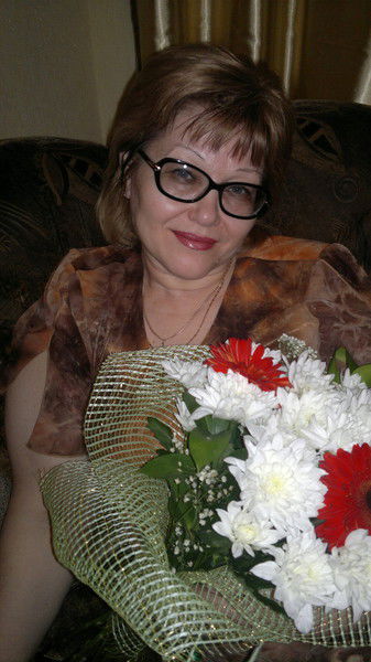 Елена Лещенко