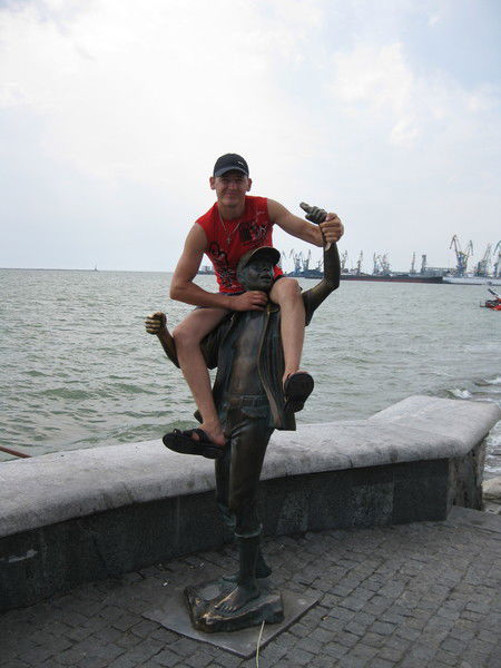 Александр Тильки