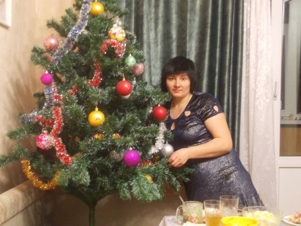 Лариса Олейник