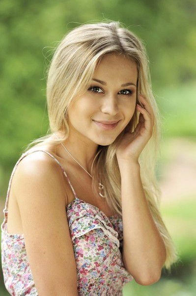 Яна Фролова